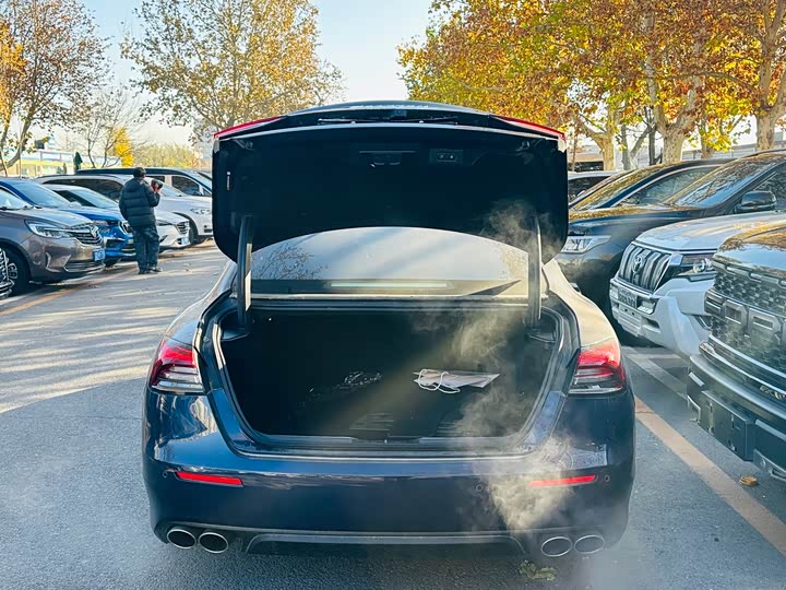 Фото 19 - Maserati Quattroporte