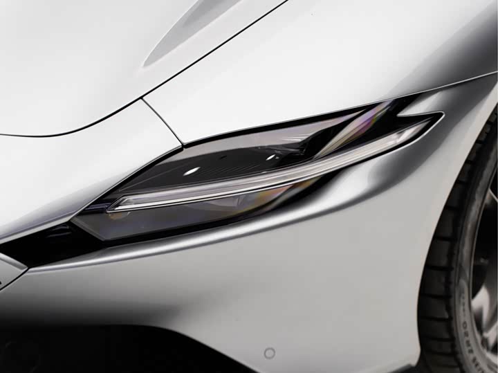 Фото 18 - Ferrari Roma