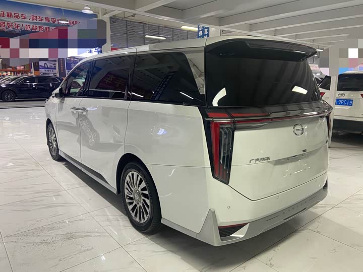 Фото 6 - GAC Trumpchi M8