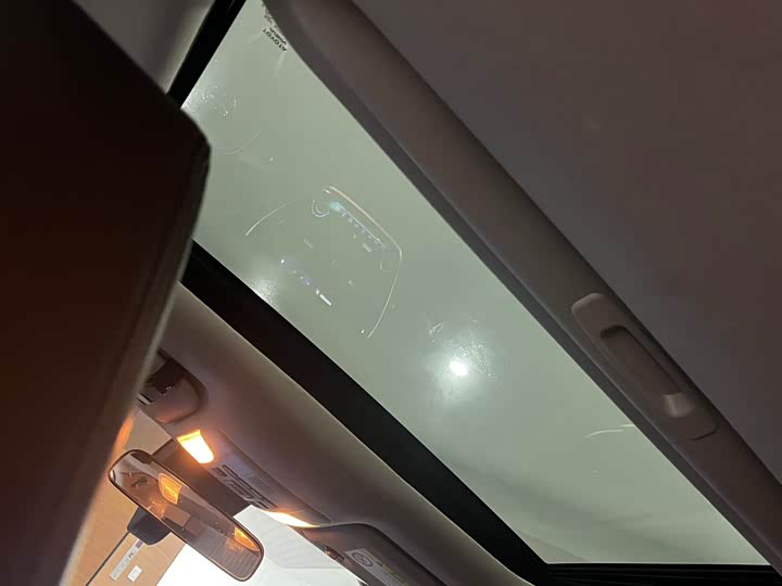 Фото 14 - Toyota Corolla