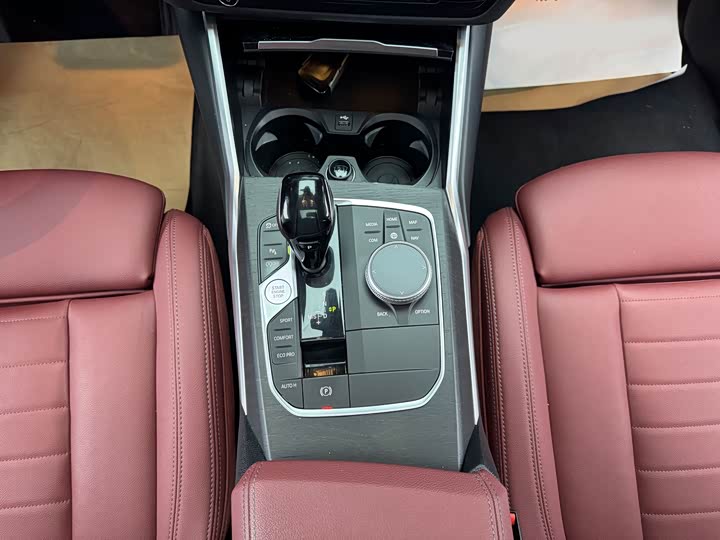 Фото 9 - BMW 3 Series