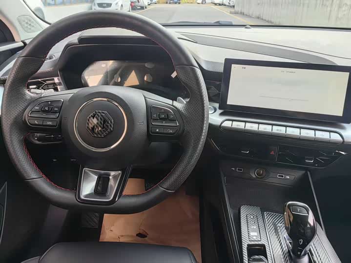 Фото 14 - MG Motor 5