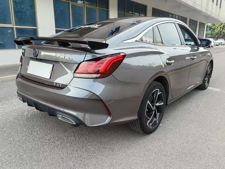 Фото 7 - MG Motor 5