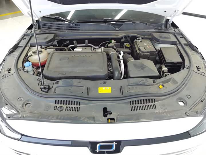 Фото 10 - Bestune B70