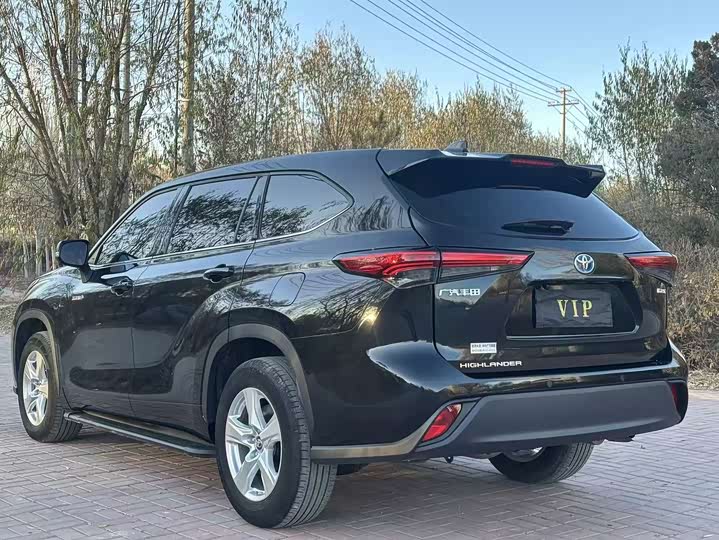 Фото 7 - Toyota Highlander