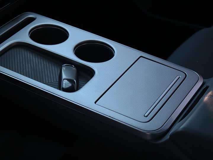 Фото 15 - GAC Aion Y