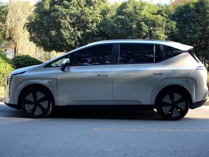 Фото 4 - GAC Aion Y