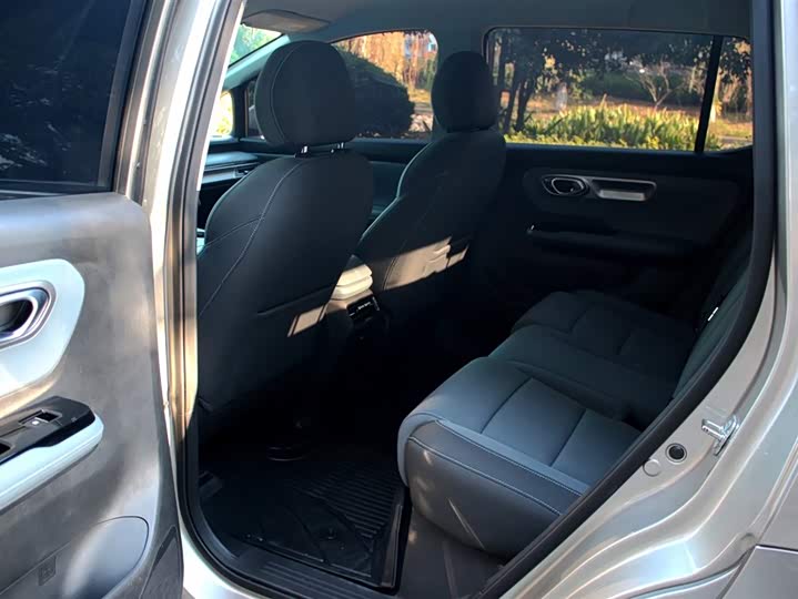 Фото 9 - GAC Aion Y