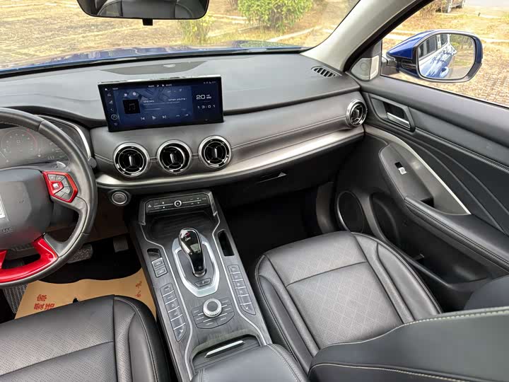 Фото 11 - Wey VV6