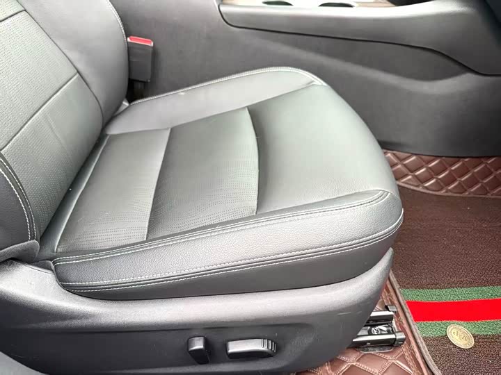 Фото 10 - Nissan Teana