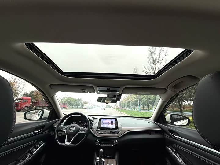 Фото 14 - Nissan Teana