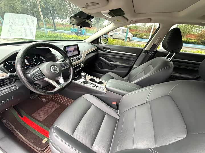 Фото 9 - Nissan Teana