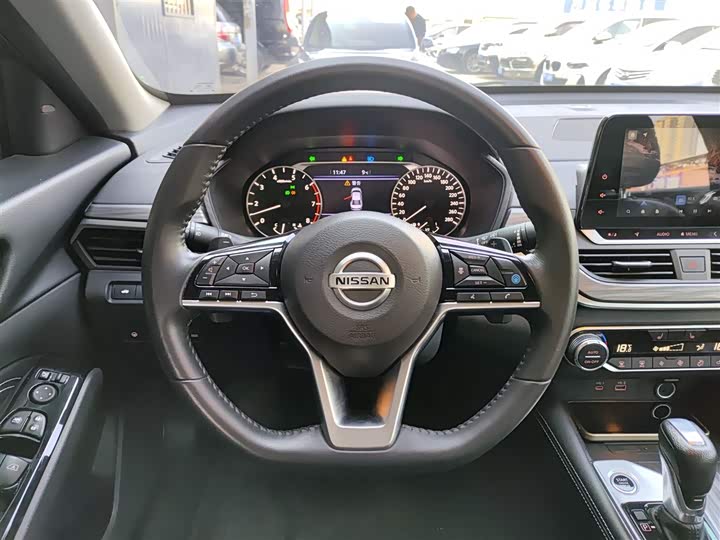 Фото 11 - Nissan Teana