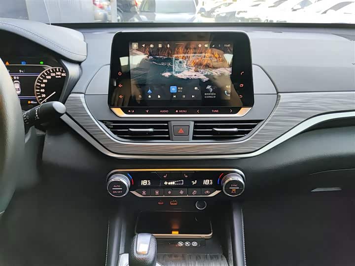 Фото 13 - Nissan Teana