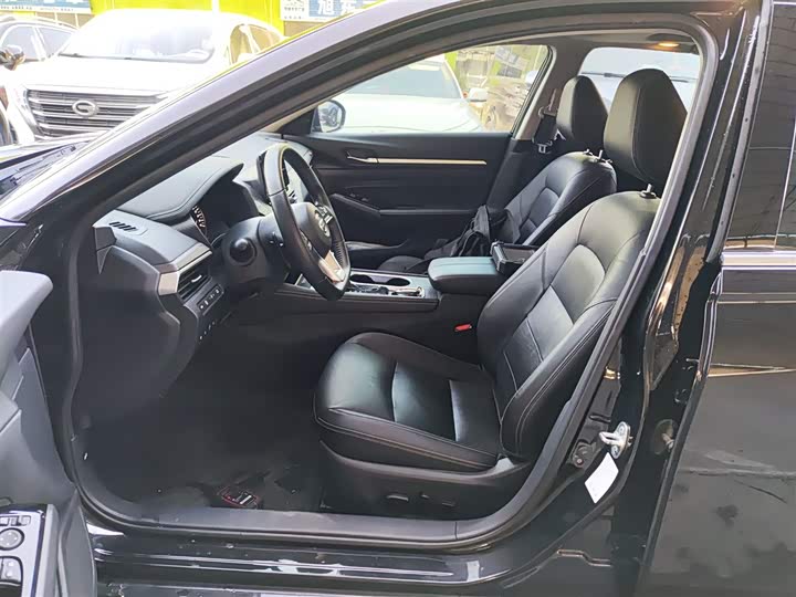 Фото 15 - Nissan Teana