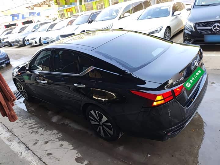 Фото 5 - Nissan Teana