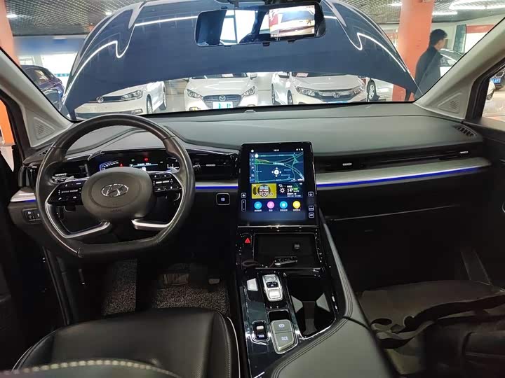 Фото 10 - Hyundai Custo