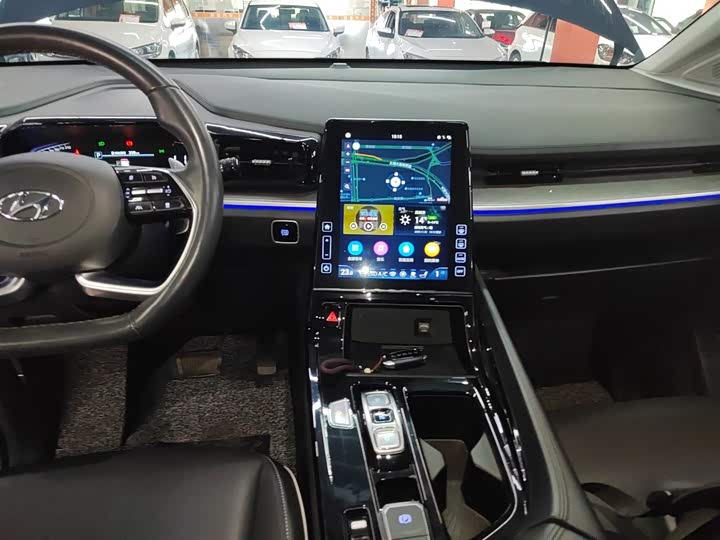 Фото 13 - Hyundai Custo