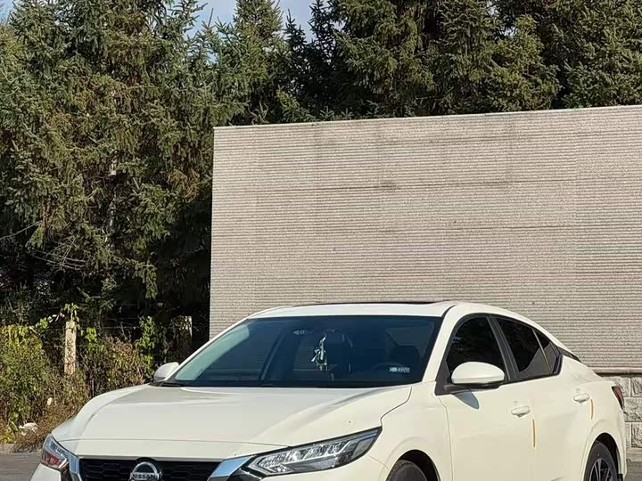 Фото 2 - Nissan Sylphy