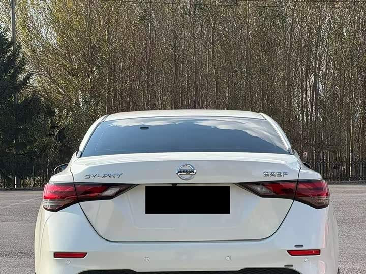 Фото 6 - Nissan Sylphy