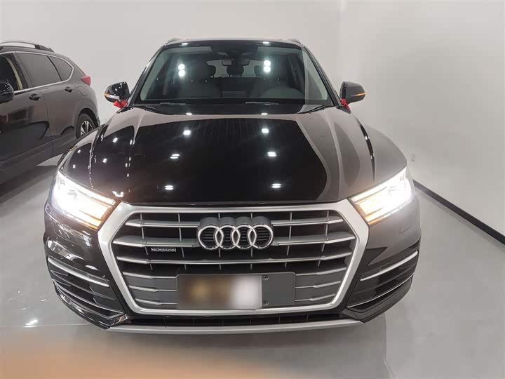 Фото 3 - Audi Q5L