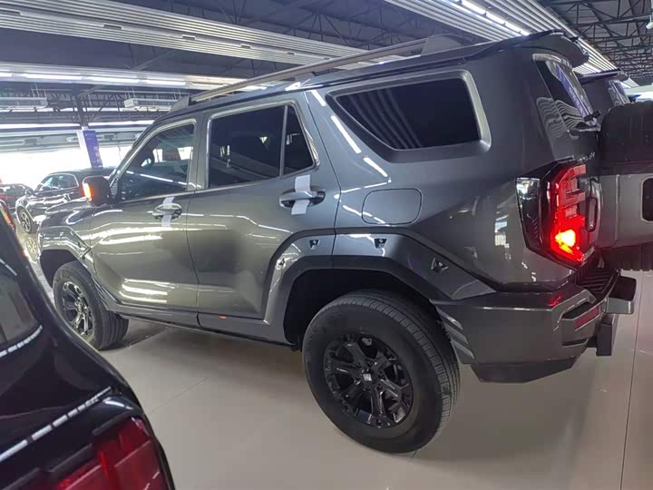 Фото 5 - Tank 400 Hybrid