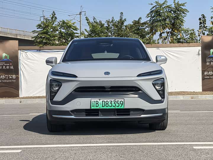 Фото 2 - Nio EC6