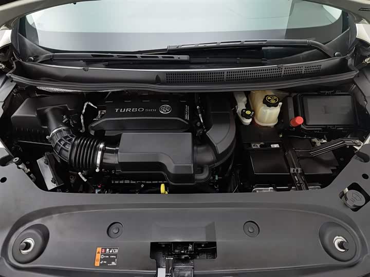 Фото 6 - Buick GL8 ES