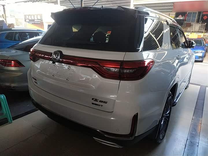 Фото 7 - Changan CS95