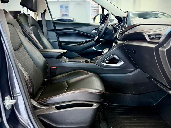 Фото 23 - Chevrolet Orlando