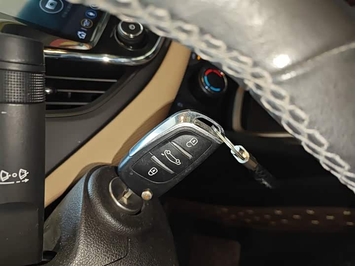 Фото 9 - Chevrolet Monza