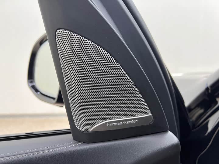 Фото 14 - BMW X5