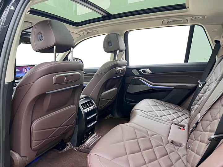 Фото 19 - BMW X5