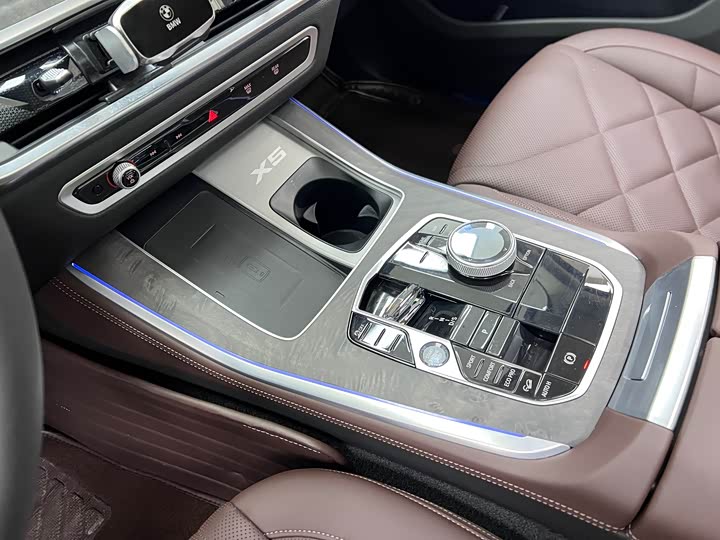 Фото 31 - BMW X5