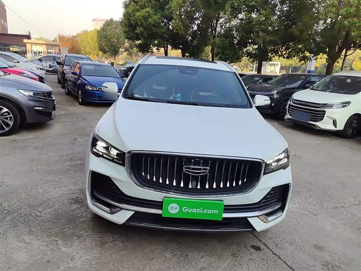 Фото 3 - Geely Monjaro