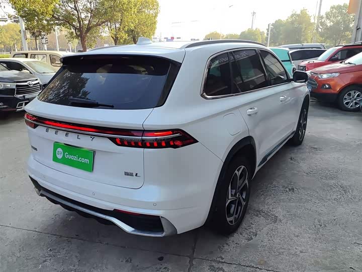 Фото 7 - Geely Monjaro