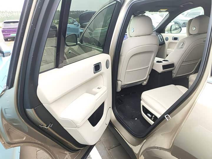 Фото 4 - LiXiang L8