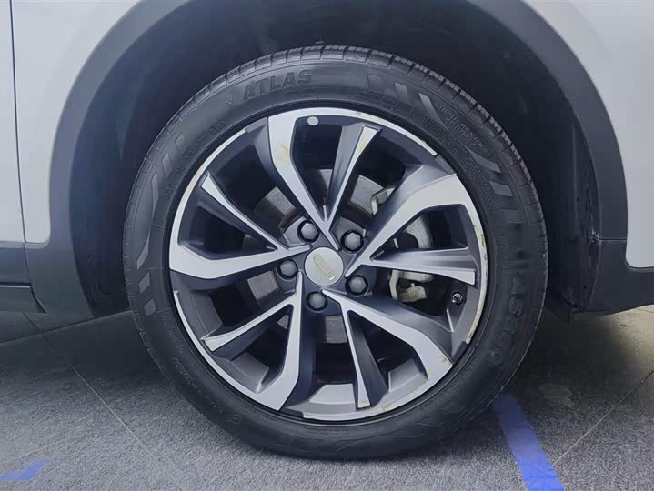 Фото 6 - Geely Emgrand GS