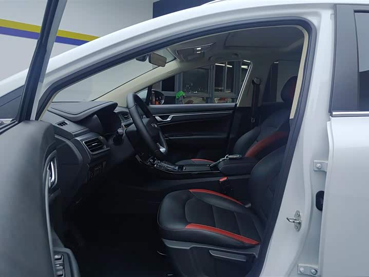 Фото 9 - Geely Emgrand GS