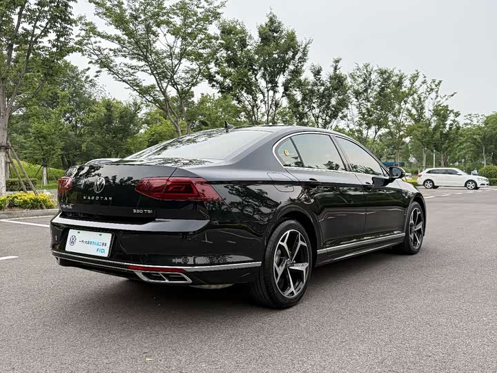 Фото 9 - Volkswagen Magotan