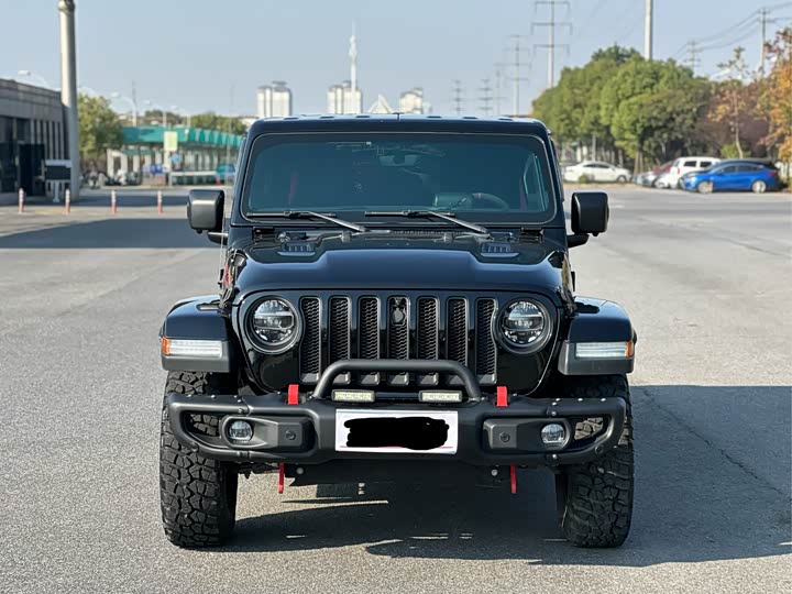 Фото 2 - Jeep Wrangler