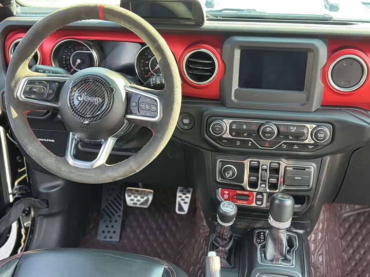 Фото 6 - Jeep Wrangler