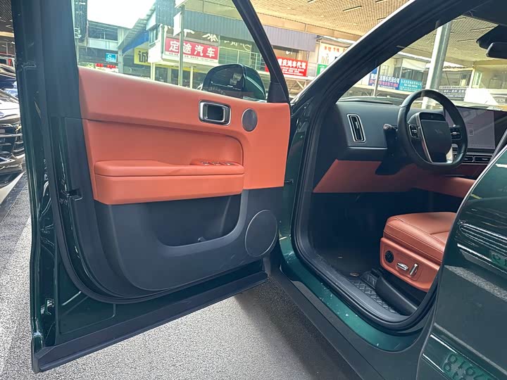 Фото 8 - LiXiang L6