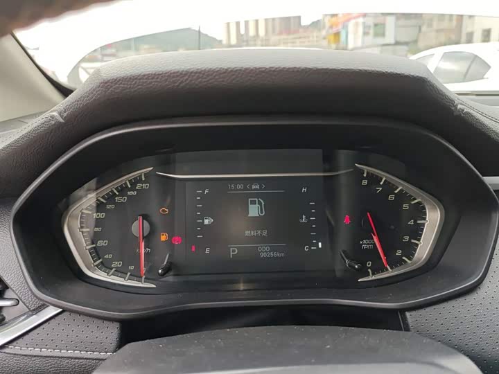 Фото 12 - Maxus G50