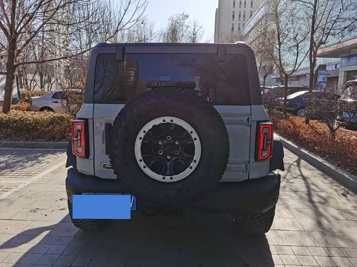 Фото 8 - Ford Bronco