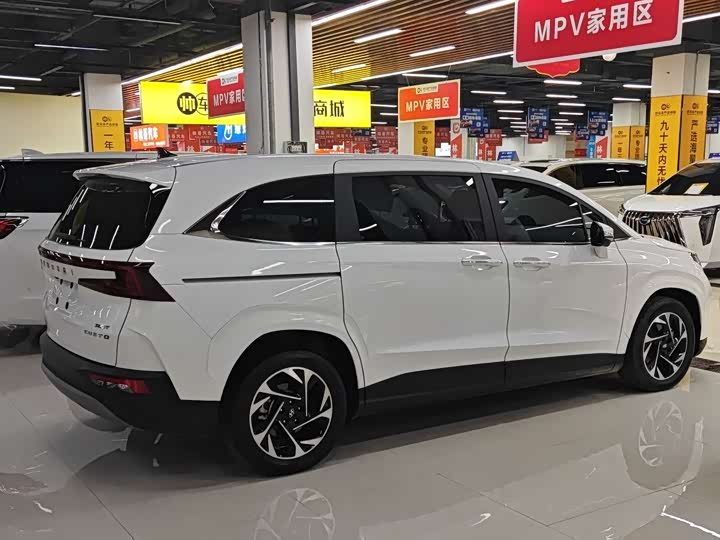 Фото 3 - Hyundai Custo