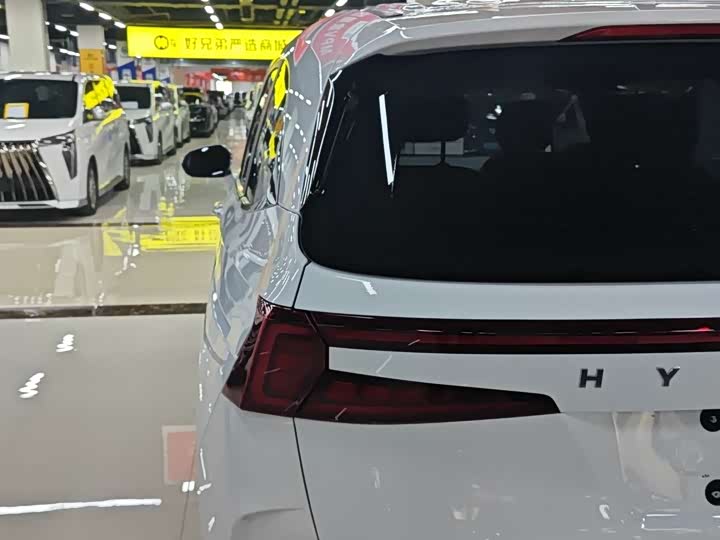 Фото 6 - Hyundai Custo