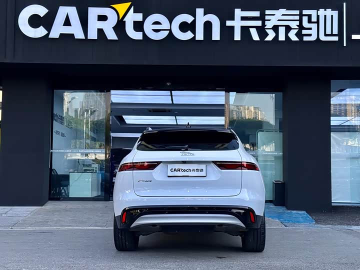 Фото 5 - Jaguar F-Pace