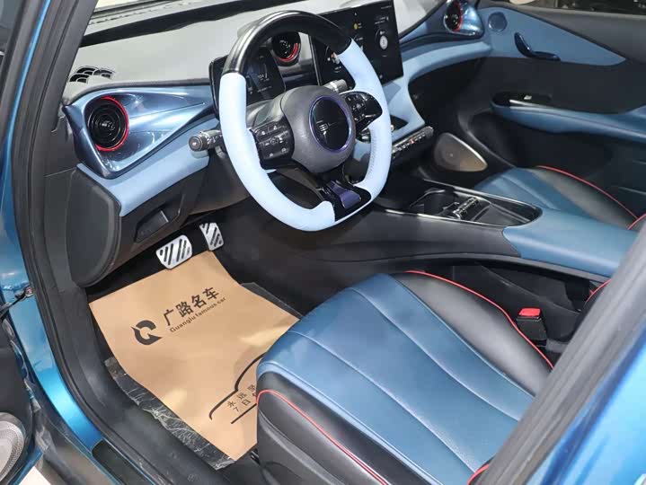 Фото 10 - BYD Dolphin