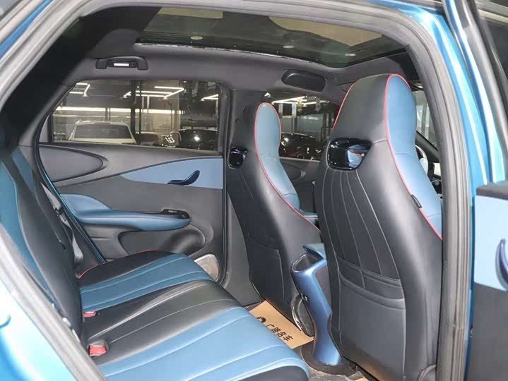 Фото 12 - BYD Dolphin